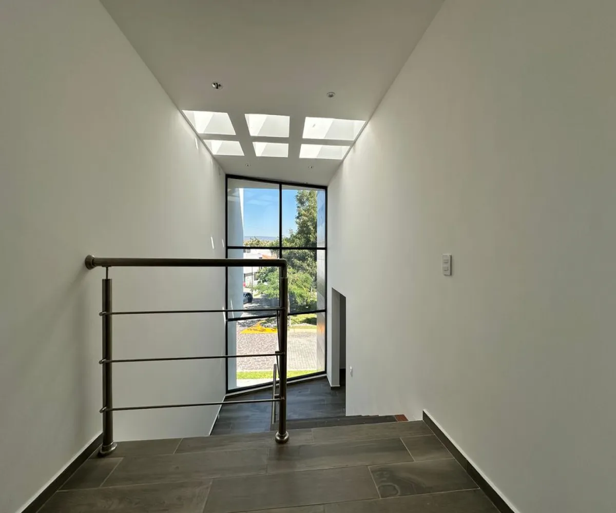 Casa En Renta,El Alcázar (Casa Fuerte),Av. Casa Fuerte 83 24, Tlajomulco de Zúñiga, Jalisco 45645, 3 Habitaciones,2 Baños,Av. Casa Fuerte,2,pPNTh4J