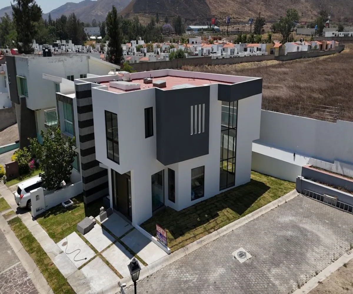 Casa En Renta,El Alcázar (Casa Fuerte),Av. Casa Fuerte 83 24, Tlajomulco de Zúñiga, Jalisco 45645, 3 Habitaciones,2 Baños,Av. Casa Fuerte,2,pPNTh4J