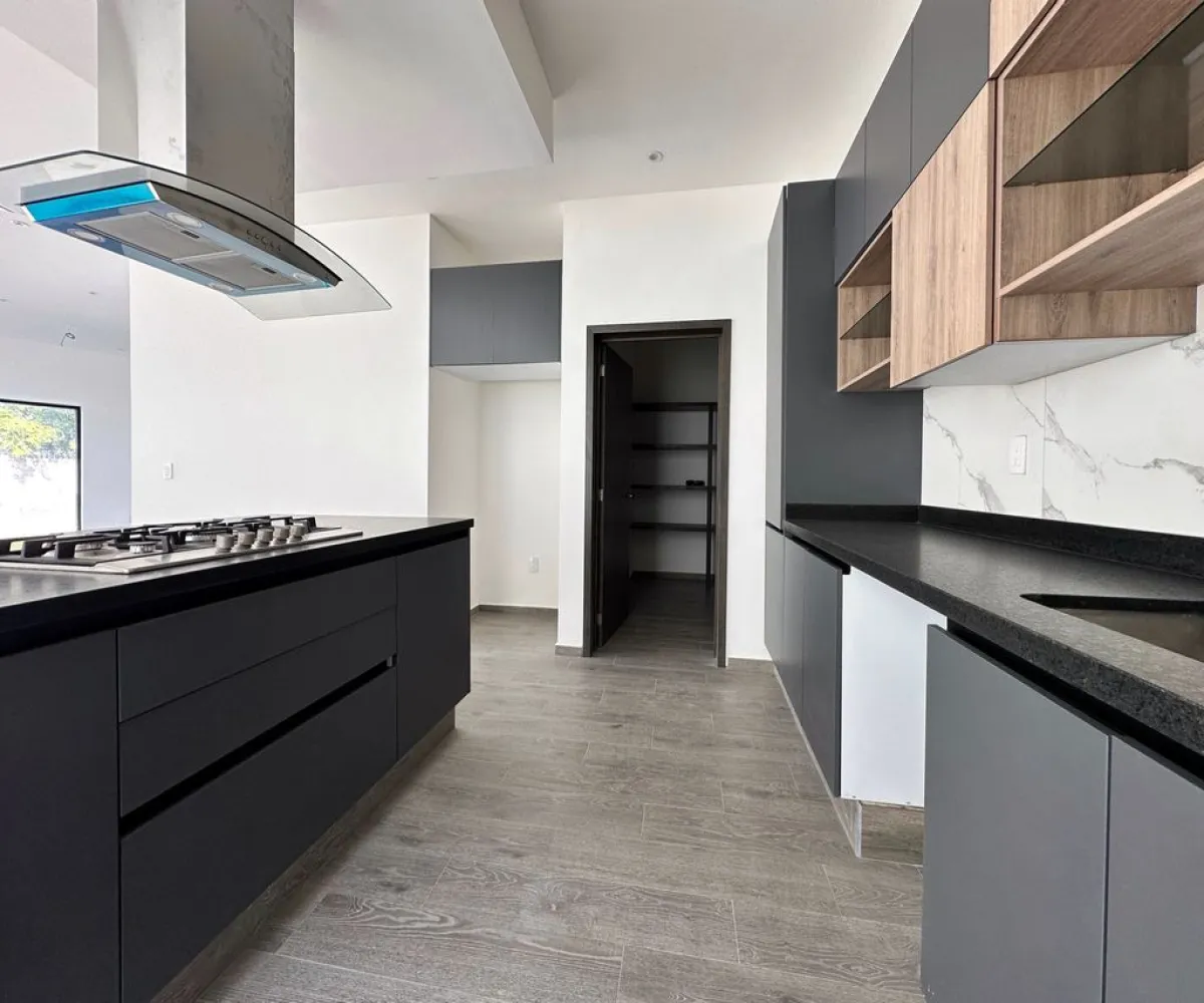 Casa En Renta,El Alcázar (Casa Fuerte),Av. Casa Fuerte 83 24, Tlajomulco de Zúñiga, Jalisco 45645, 3 Habitaciones,2 Baños,Av. Casa Fuerte,2,pPNTh4J