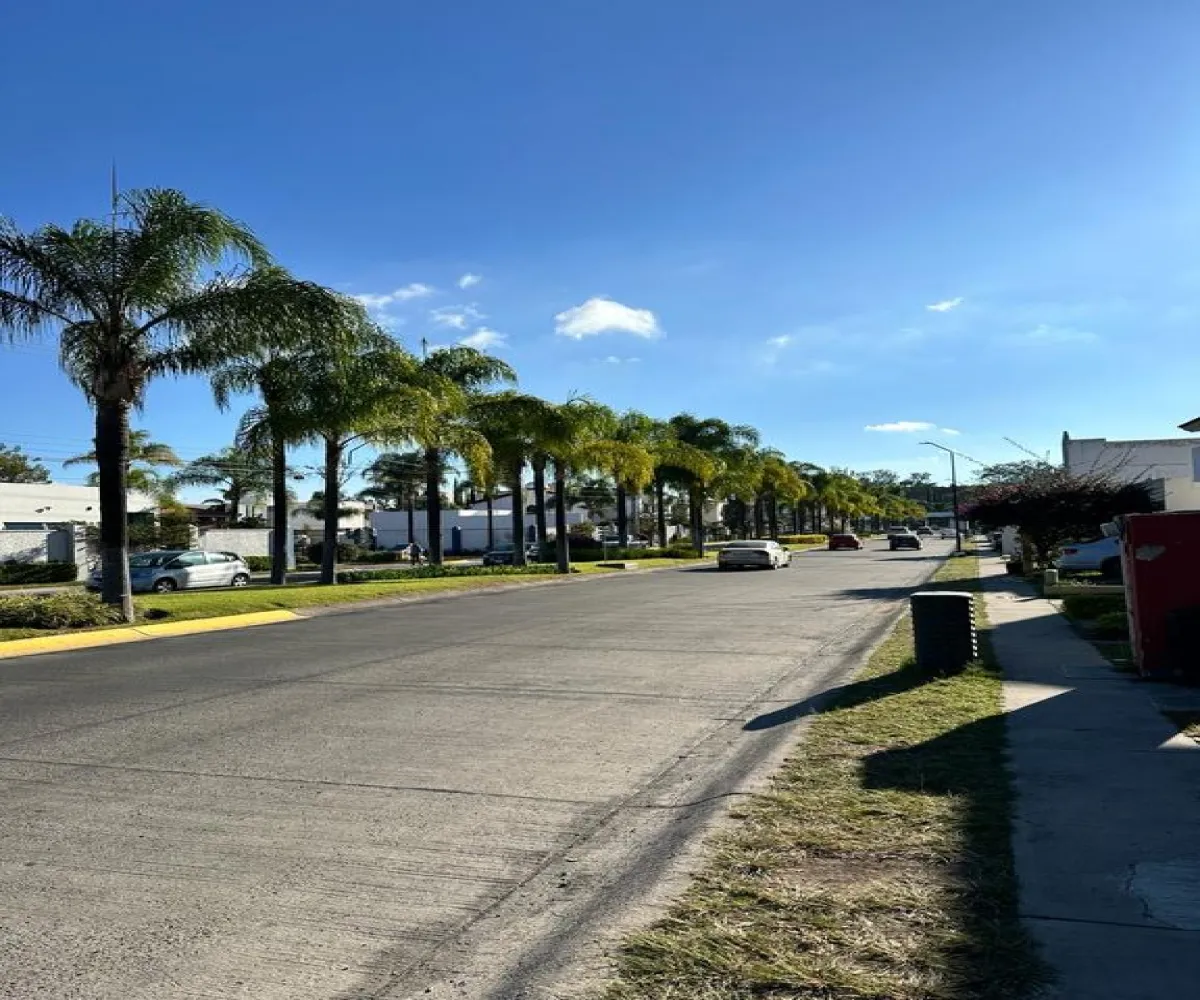 Casa En Renta,El Alcázar (Casa Fuerte),Av. Casa Fuerte 83 24, Tlajomulco de Zúñiga, Jalisco 45645, 3 Habitaciones,2 Baños,Av. Casa Fuerte,2,pPNTh4J