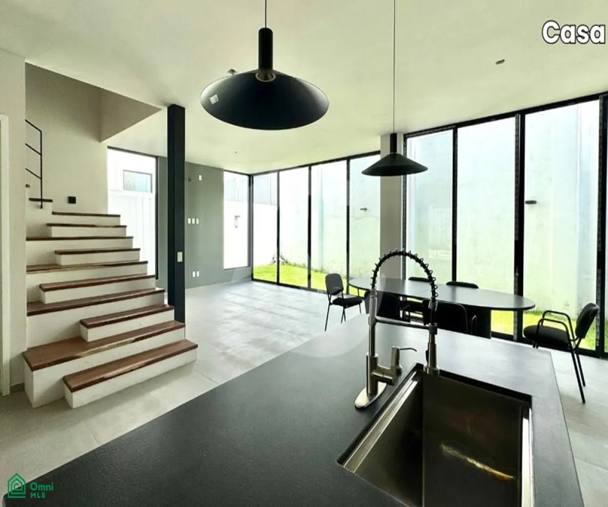 Casa En Venta,Campestre Los Pinos,Priv. Lorenzo Barcelata 7302, Zapopan, Jalisco 45100, 4 Habitaciones,3 Baños,Priv. Lorenzo Barcelata,3,MX261070499