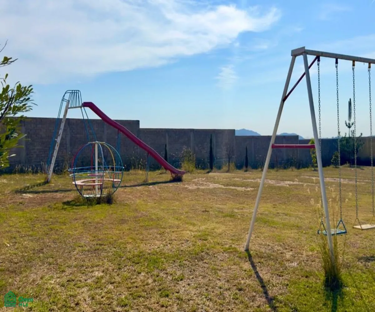 Terreno En Venta,Tesistán,Fracc. Colinas Del Martel S/N, Zapopan, Jalisco 45200,Fracc. Colinas Del Martel,MX261070508