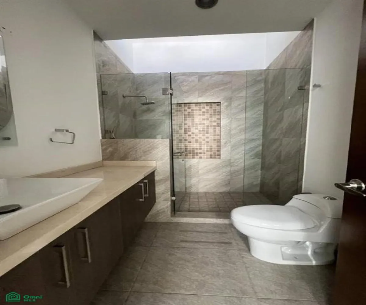 Casa En Renta,Valle Imperial,Blvd Valle Imperial 1664, Zapopan, Jalisco 45134, 2 Habitaciones,3 Baños,Blvd Valle Imperial,MX261071045