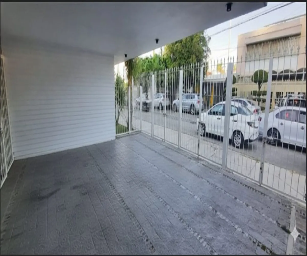 Casa En Venta,Circunvalación Vallarta,Justicia 2615, Guadalajara, Jalisco 44680, 4 Habitaciones,3 Baños,Justicia,1,p4dcLE4