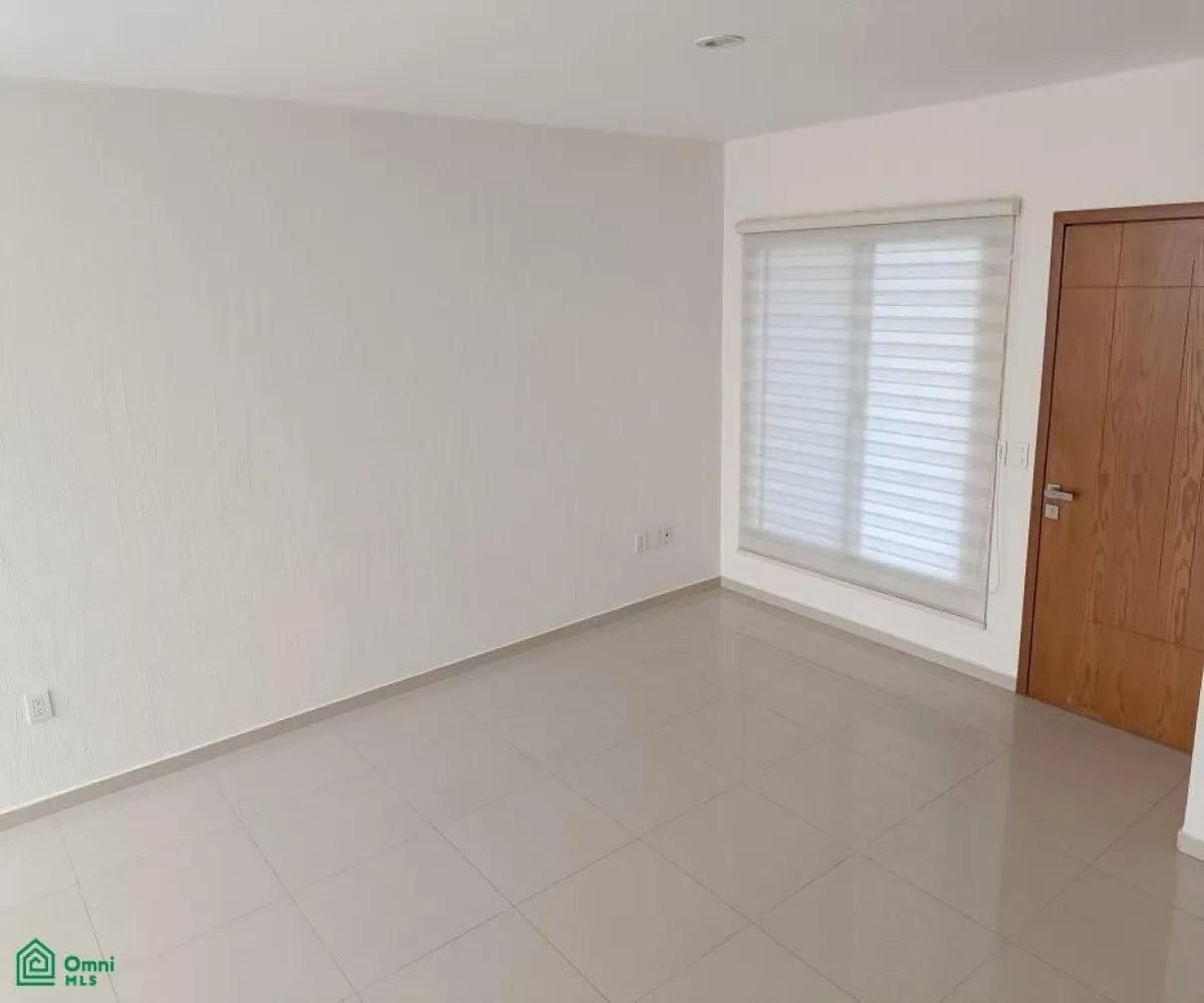 Casa En Renta,Paisajes del Tesoro,Tuxtla #1537, Tlaquepaque, Jalisco 45608, 4 Habitaciones,3 Baños,Tuxtla,3,MX251059830