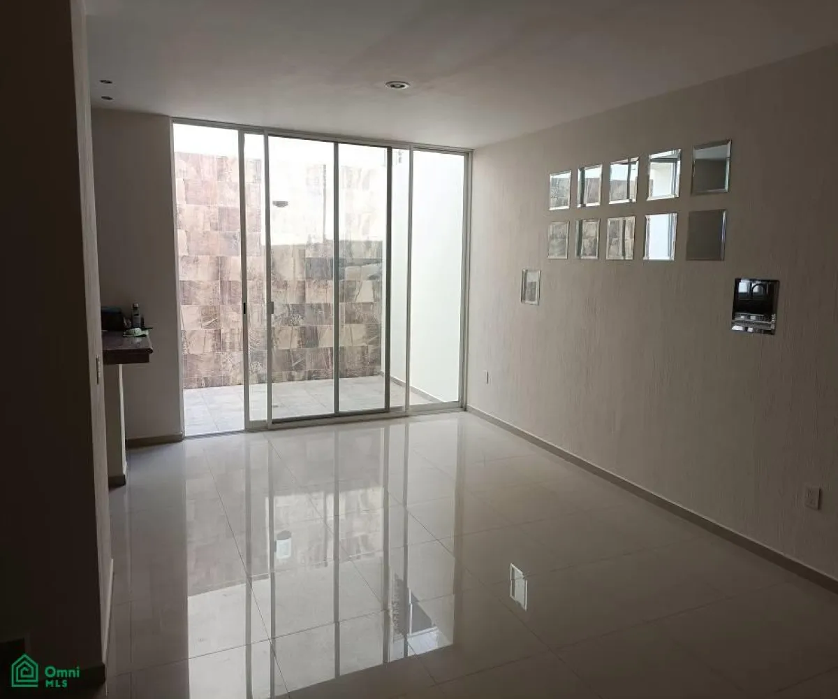 Casa En Renta,Paisajes del Tesoro,Tuxtla #1537, Tlaquepaque, Jalisco 45608, 4 Habitaciones,3 Baños,Tuxtla,3,MX251059830