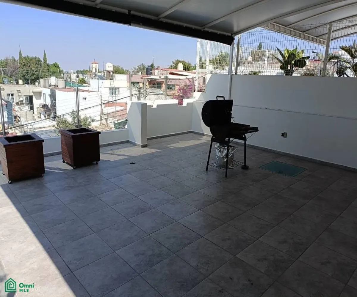 Casa En Renta,Paisajes del Tesoro,Tuxtla #1537, Tlaquepaque, Jalisco 45608, 4 Habitaciones,3 Baños,Tuxtla,3,MX251059830