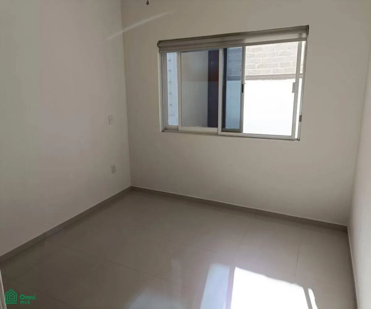 Casa En Renta,Paisajes del Tesoro,Tuxtla #1537, Tlaquepaque, Jalisco 45608, 4 Habitaciones,3 Baños,Tuxtla,3,MX251059830