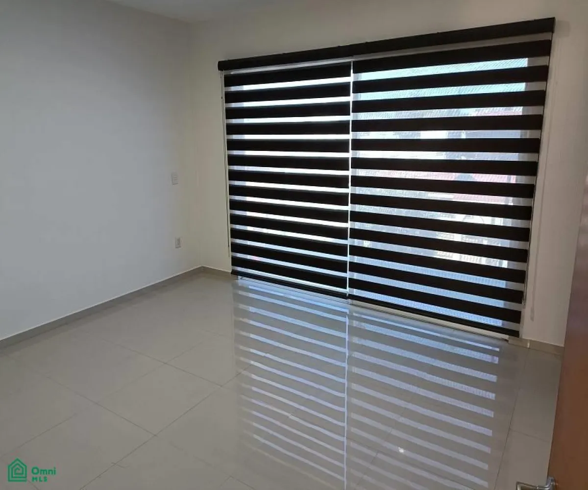 Casa En Renta,Paisajes del Tesoro,Tuxtla #1537, Tlaquepaque, Jalisco 45608, 4 Habitaciones,3 Baños,Tuxtla,3,MX251059830