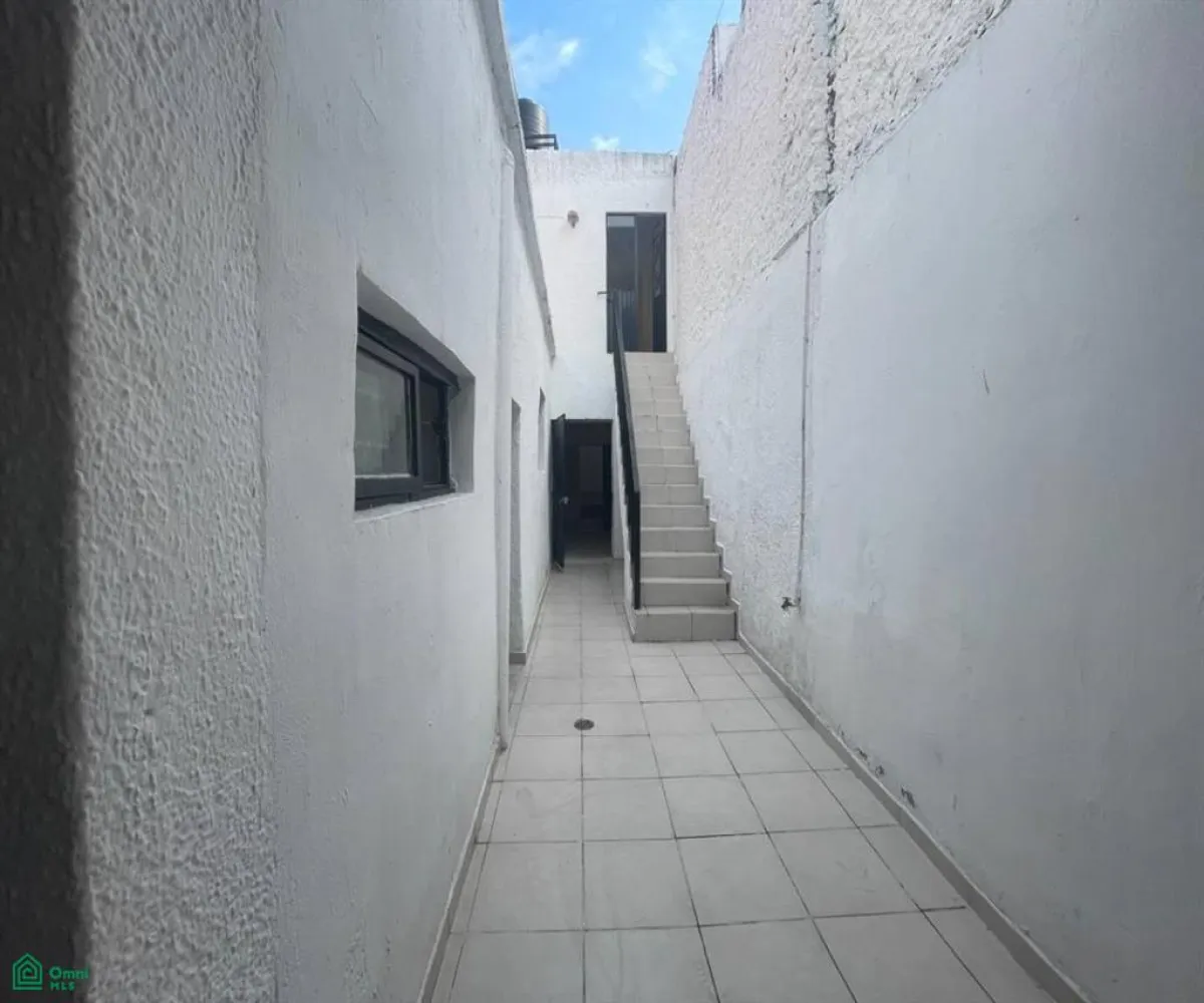 Local En Venta,San Juan Bosco,Juan de Dios Robledo 524, Guadalajara, Jalisco 44730, 4 Habitaciones,3 Baños,Juan de Dios Robledo,2,MX251059903