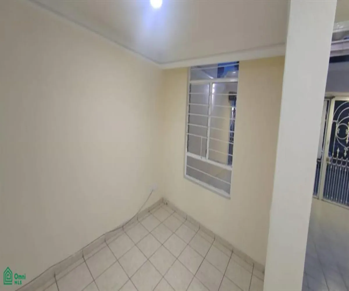 Casa En Venta,Residencial Plaza Guadalupe,Mision de San Antonio 426, Zapopan, Jalisco 45030, 3 Habitaciones,1 Baño,Mision de San Antonio,2,MX251061235