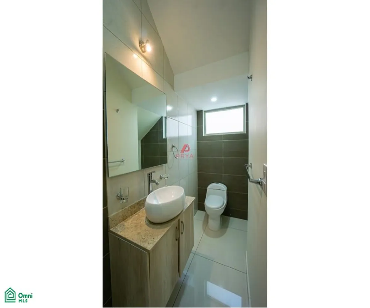 Casa En Venta,Solares Residencial,Paseo Solares 1333, Zapopan, Jalisco 45019, 3 Habitaciones,3 Baños,Paseo Solares,MX251061494