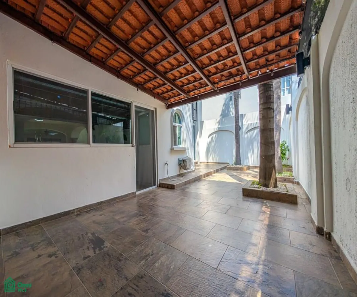 Casa En Venta,Virreyes Residencial,Paseo de Los Virreyes 706, Zapopan, Jalisco 45110, 4 Habitaciones,3 Baños,Paseo de Los Virreyes,2,MX251061499