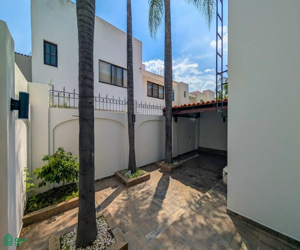 Casa En Venta,Virreyes Residencial,Paseo de Los Virreyes 706, Zapopan, Jalisco 45110, 4 Habitaciones,3 Baños,Paseo de Los Virreyes,2,MX251061499