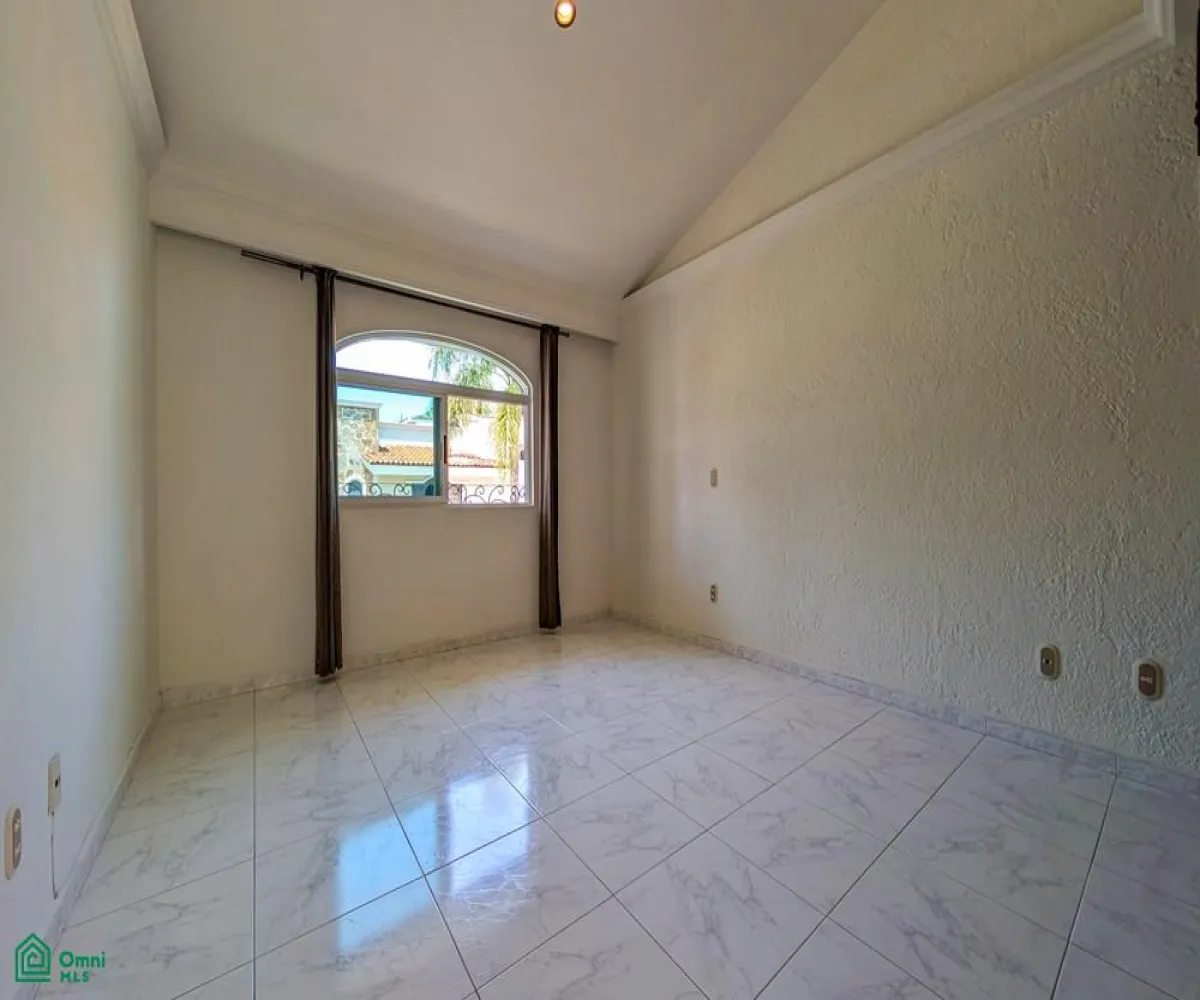 Casa En Venta,Virreyes Residencial,Paseo de Los Virreyes 706, Zapopan, Jalisco 45110, 4 Habitaciones,3 Baños,Paseo de Los Virreyes,2,MX251061499