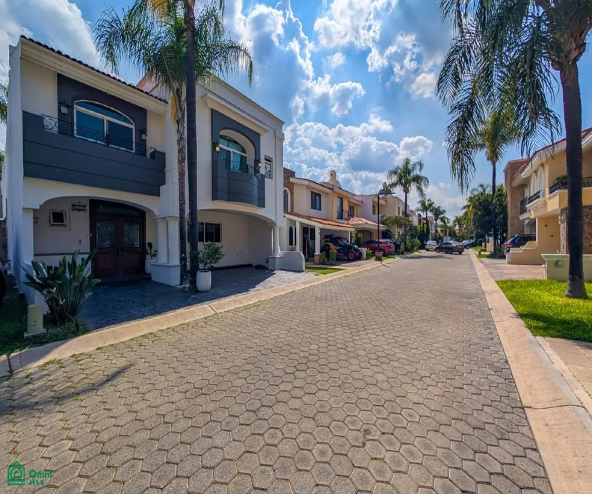 Casa En Venta,Virreyes Residencial,Paseo de Los Virreyes 706, Zapopan, Jalisco 45110, 4 Habitaciones,3 Baños,Paseo de Los Virreyes,2,MX251061499