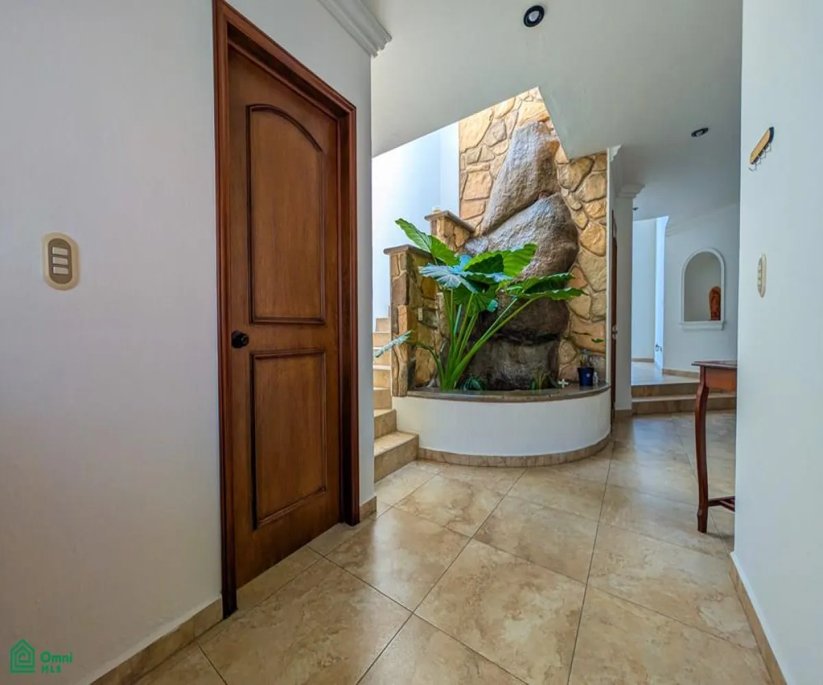 Casa En Venta,Virreyes Residencial,Paseo de Los Virreyes 706, Zapopan, Jalisco 45110, 4 Habitaciones,3 Baños,Paseo de Los Virreyes,2,MX251061499