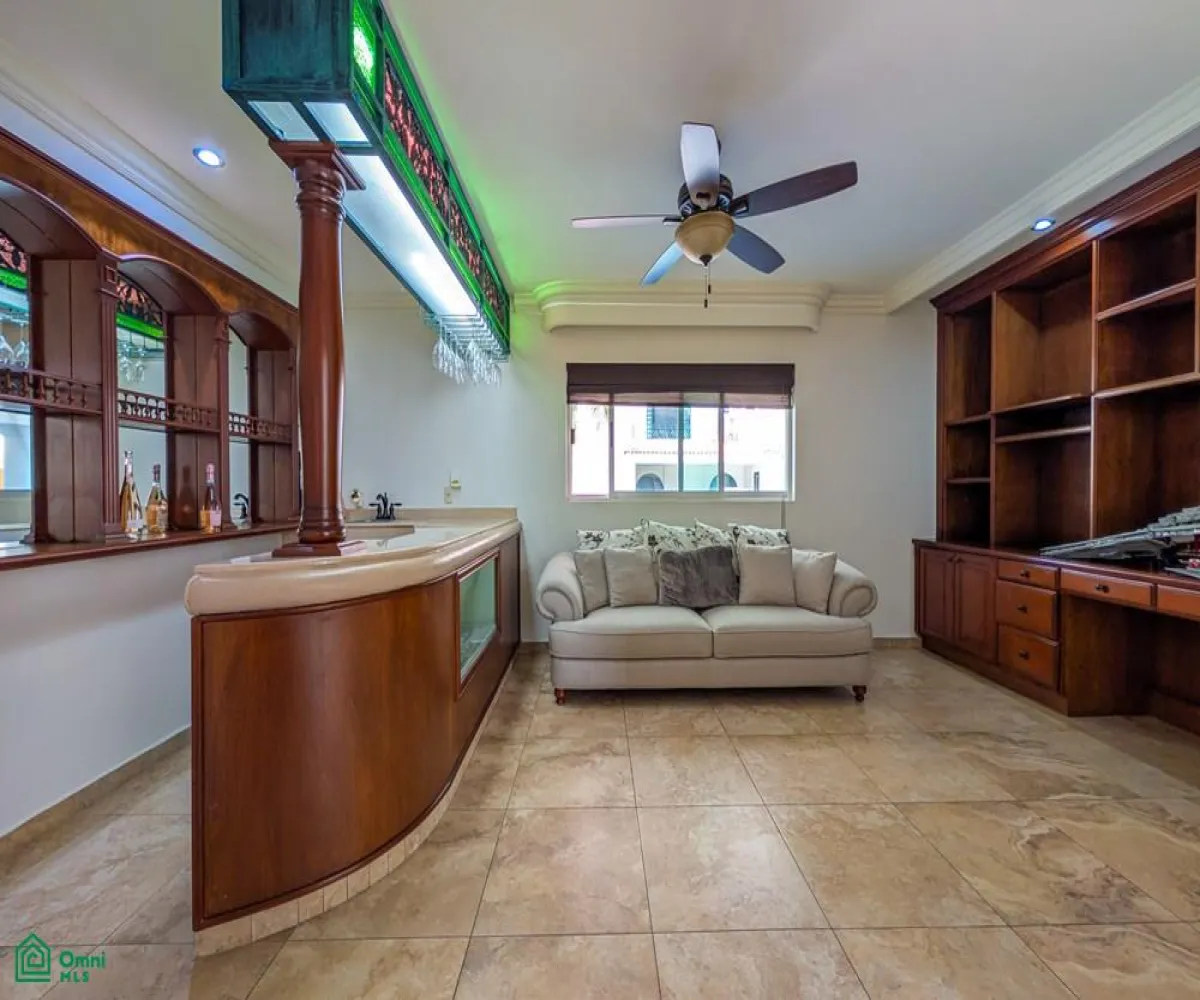 Casa En Venta,Virreyes Residencial,Paseo de Los Virreyes 706, Zapopan, Jalisco 45110, 4 Habitaciones,3 Baños,Paseo de Los Virreyes,2,MX251061499