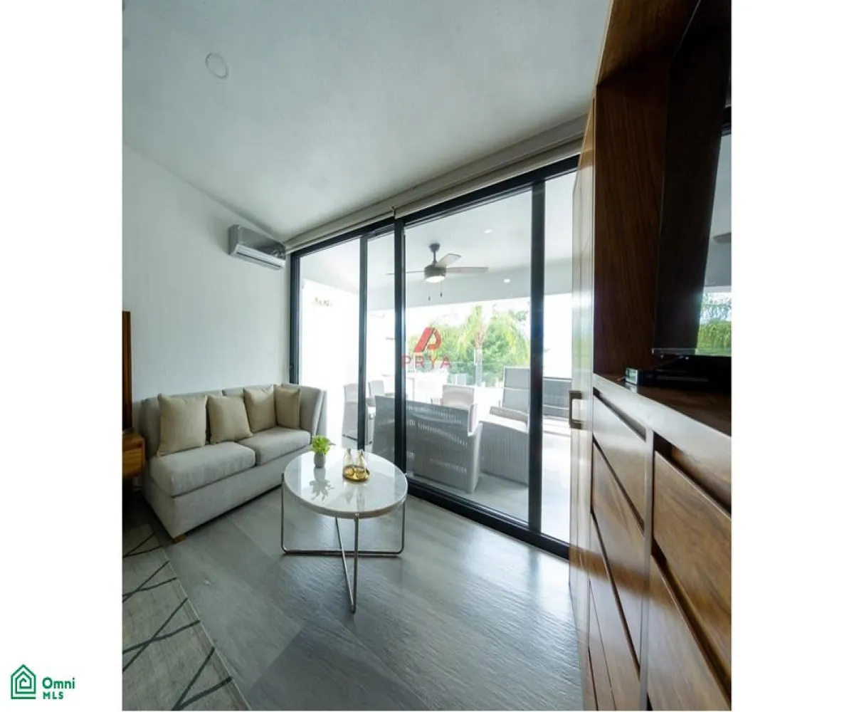 Casa En Venta,Fraccionamiento Chulavista,condominio en condominio bugambilias #Carr #k60 S/N, Chapala, Jalisco 45920, 7 Habitaciones,7 Baños,condominio en condominio bugambilias #Carr #k60,2,MX251063625