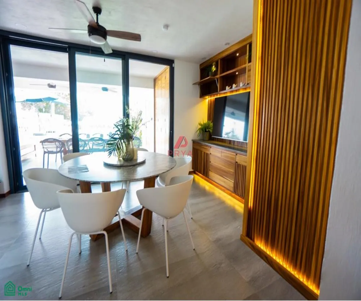 Casa En Venta,Fraccionamiento Chulavista,condominio en condominio bugambilias #Carr #k60 S/N, Chapala, Jalisco 45920, 7 Habitaciones,7 Baños,condominio en condominio bugambilias #Carr #k60,2,MX251063625