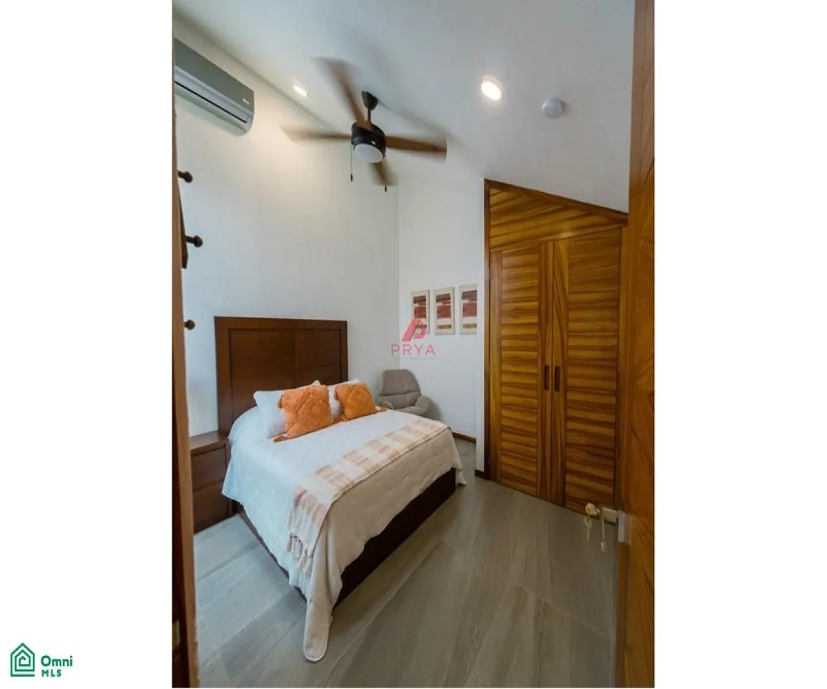 Casa En Venta,Fraccionamiento Chulavista,condominio en condominio bugambilias #Carr #k60 S/N, Chapala, Jalisco 45920, 7 Habitaciones,7 Baños,condominio en condominio bugambilias #Carr #k60,2,MX251063625