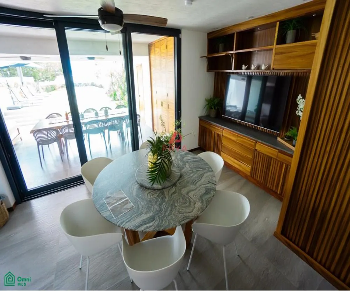 Casa En Venta,Fraccionamiento Chulavista,condominio en condominio bugambilias #Carr #k60 S/N, Chapala, Jalisco 45920, 7 Habitaciones,7 Baños,condominio en condominio bugambilias #Carr #k60,2,MX251063625