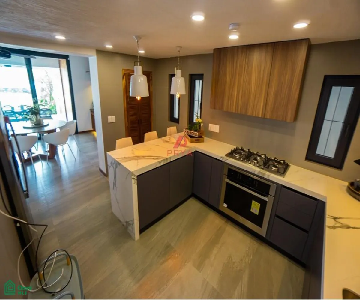 Casa En Venta,Fraccionamiento Chulavista,condominio en condominio bugambilias #Carr #k60 S/N, Chapala, Jalisco 45920, 7 Habitaciones,7 Baños,condominio en condominio bugambilias #Carr #k60,2,MX251063625