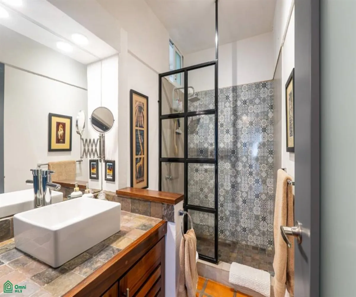 Departamento En Venta,Emiliano Zapata,JACARANDAS 417 3A, Puerto Vallarta, Jalisco 48380, 2 Habitaciones,2 Baños,JACARANDAS,MX251070971