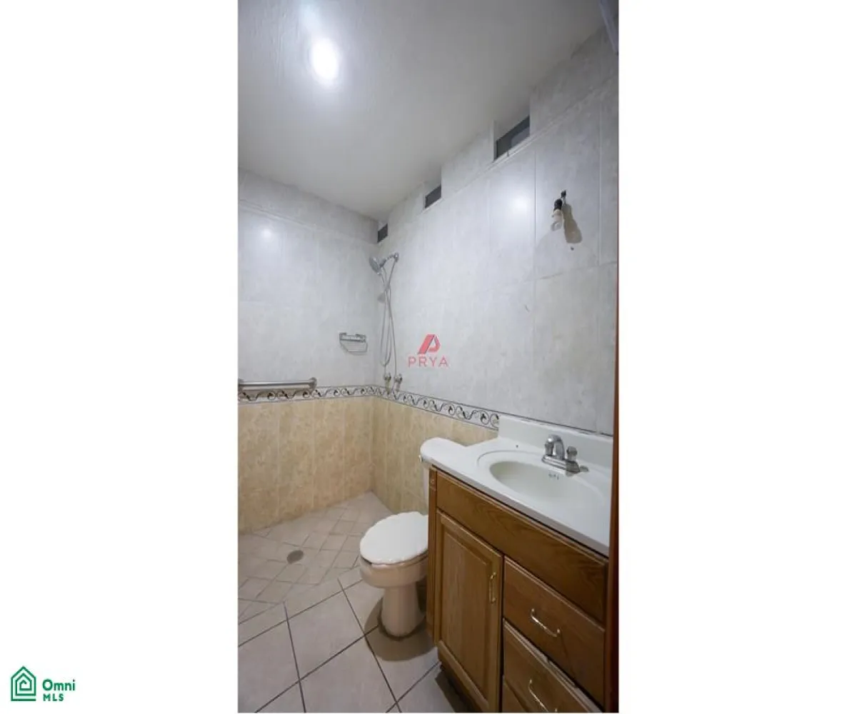 Casa En Renta,Americana,Alfredo R. Plascencia S/N, Guadalajara, Jalisco 44160, 4 Habitaciones,3 Baños,Alfredo R. Plascencia,MX261066101