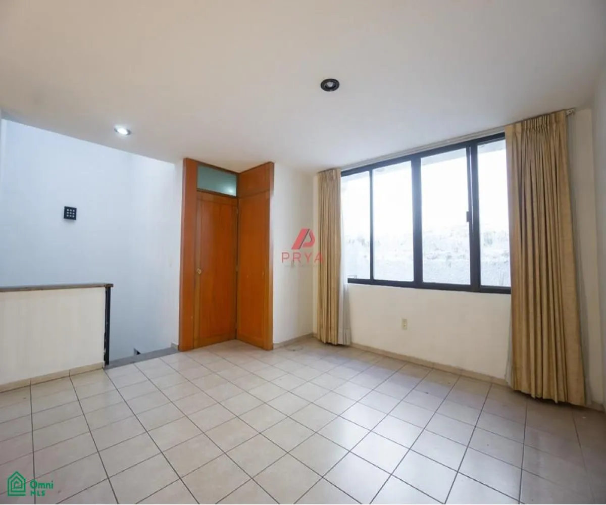 Casa En Renta,Americana,Alfredo R. Plascencia S/N, Guadalajara, Jalisco 44160, 4 Habitaciones,3 Baños,Alfredo R. Plascencia,MX261066101