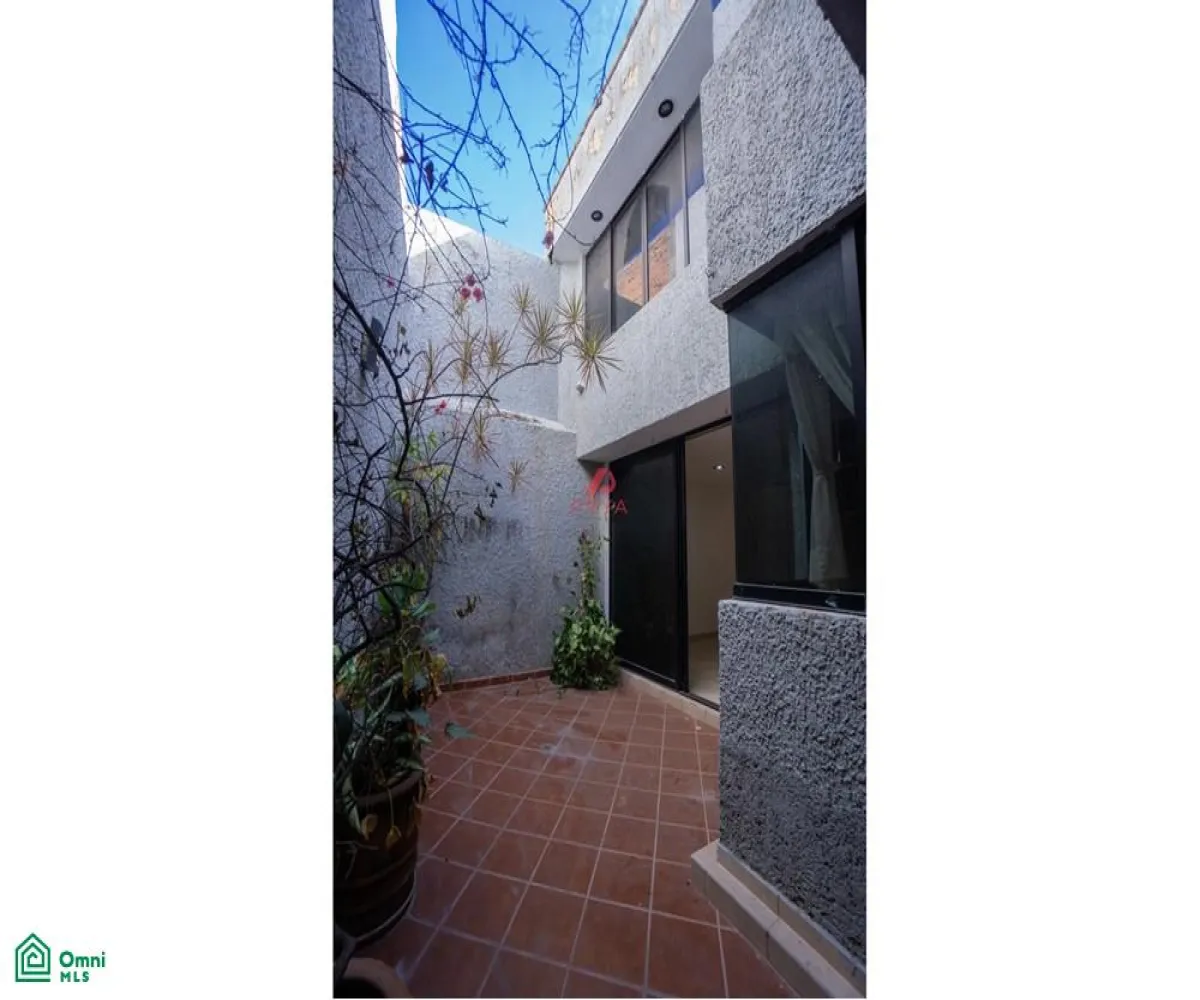 Casa En Renta,Americana,Alfredo R. Plascencia S/N, Guadalajara, Jalisco 44160, 4 Habitaciones,3 Baños,Alfredo R. Plascencia,MX261066101