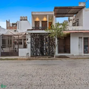 Casa En Venta,Parques las Palmas,Palma Kentia 191, Puerto Vallarta, Jalisco 48317, 3 Habitaciones,2 Baños,Palma Kentia,MX261071396