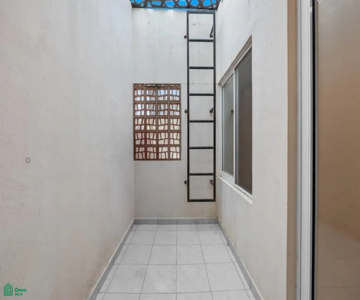 Casa En Venta,Parques las Palmas,Palma Kentia 191, Puerto Vallarta, Jalisco 48317, 3 Habitaciones,2 Baños,Palma Kentia,MX261071396