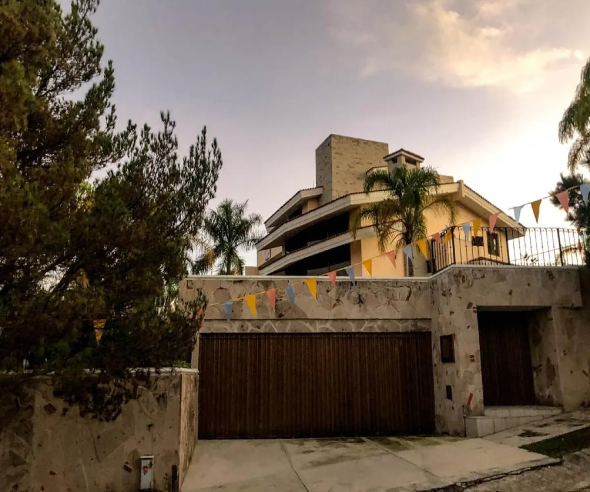 Casa En Venta,Ciudad Bugambilias,Del Oso 158, Zapopan, Jalisco 45237, 4 Habitaciones,5 Baños,Del Oso,1,p7TttmA