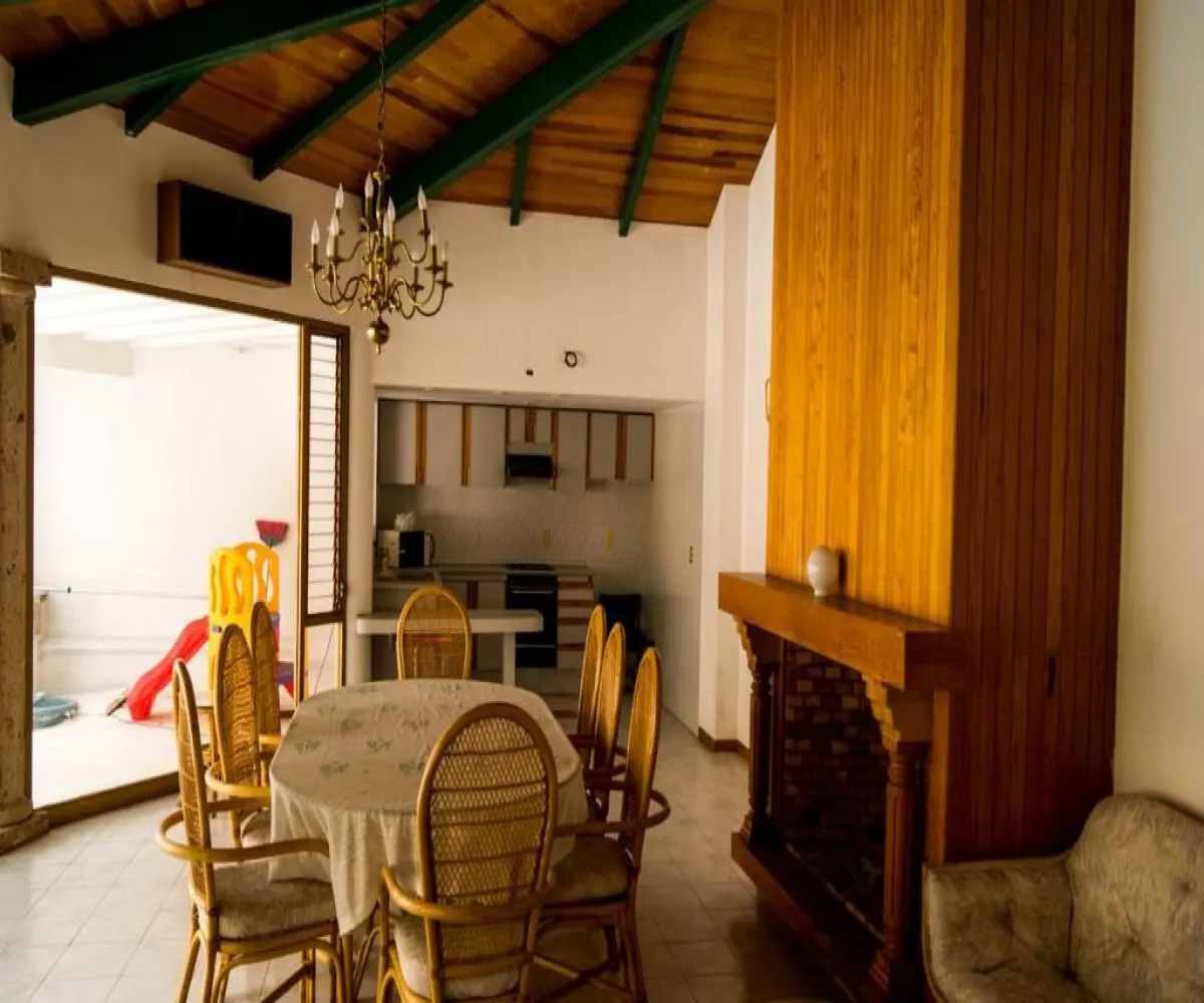 Casa En Venta,Ciudad Bugambilias,Del Oso 158, Zapopan, Jalisco 45237, 4 Habitaciones,5 Baños,Del Oso,1,p7TttmA