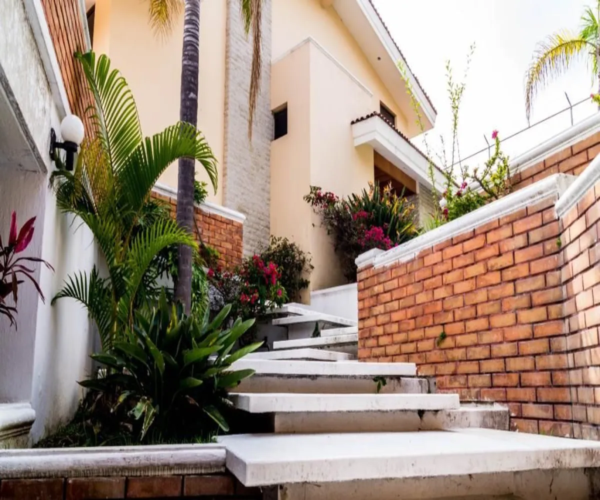 Casa En Venta,Ciudad Bugambilias,Del Oso 158, Zapopan, Jalisco 45237, 4 Habitaciones,5 Baños,Del Oso,1,p7TttmA