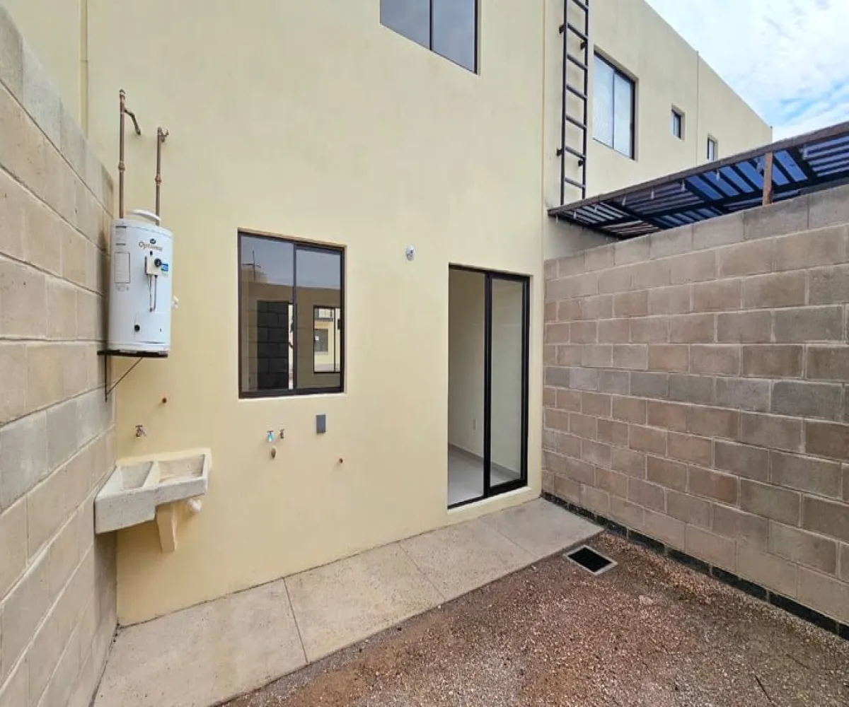 Casa En Venta,coto 14,Calle Trébol 317, Tlajomulco de Zúñiga, Jalisco 45650, 2 Habitaciones,1 Baño,Calle Trébol ,1,pCQYA2U