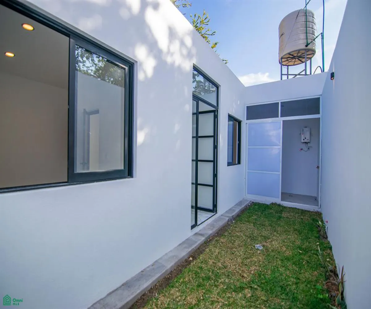 Casa En Venta,PLAZA DE TOROS,RAMOS MILLAN 6, Chapala, Jalisco 45900, 2 Habitaciones,2 Baños,RAMOS MILLAN,1,MX26004284M