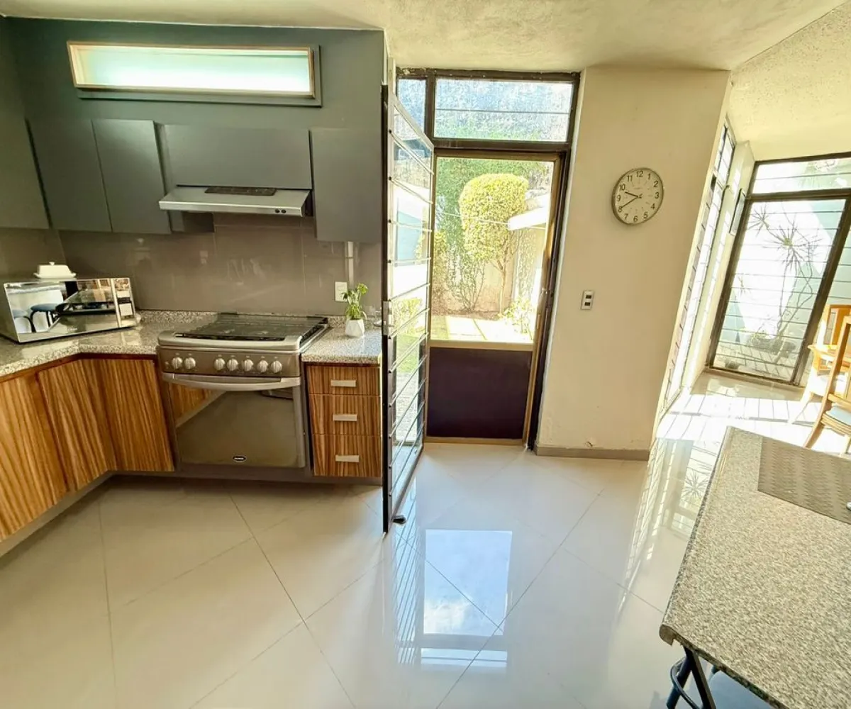 Casa En Venta,Mirador del Sol,Calle Helios 1424, Zapopan, Jalisco 45054, 3 Habitaciones,2 Baños,Calle Helios,2,pFxXtgy