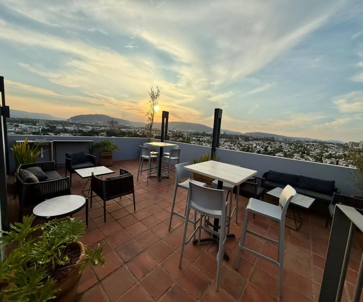 Departamento En Venta,Vallarta Universidad,Avenida Naciones Unidas 5546, Zapopan, Jalisco 45110, 1 Cuarto,1 Baño,Avenida Naciones Unidas,1,ptcpWdI