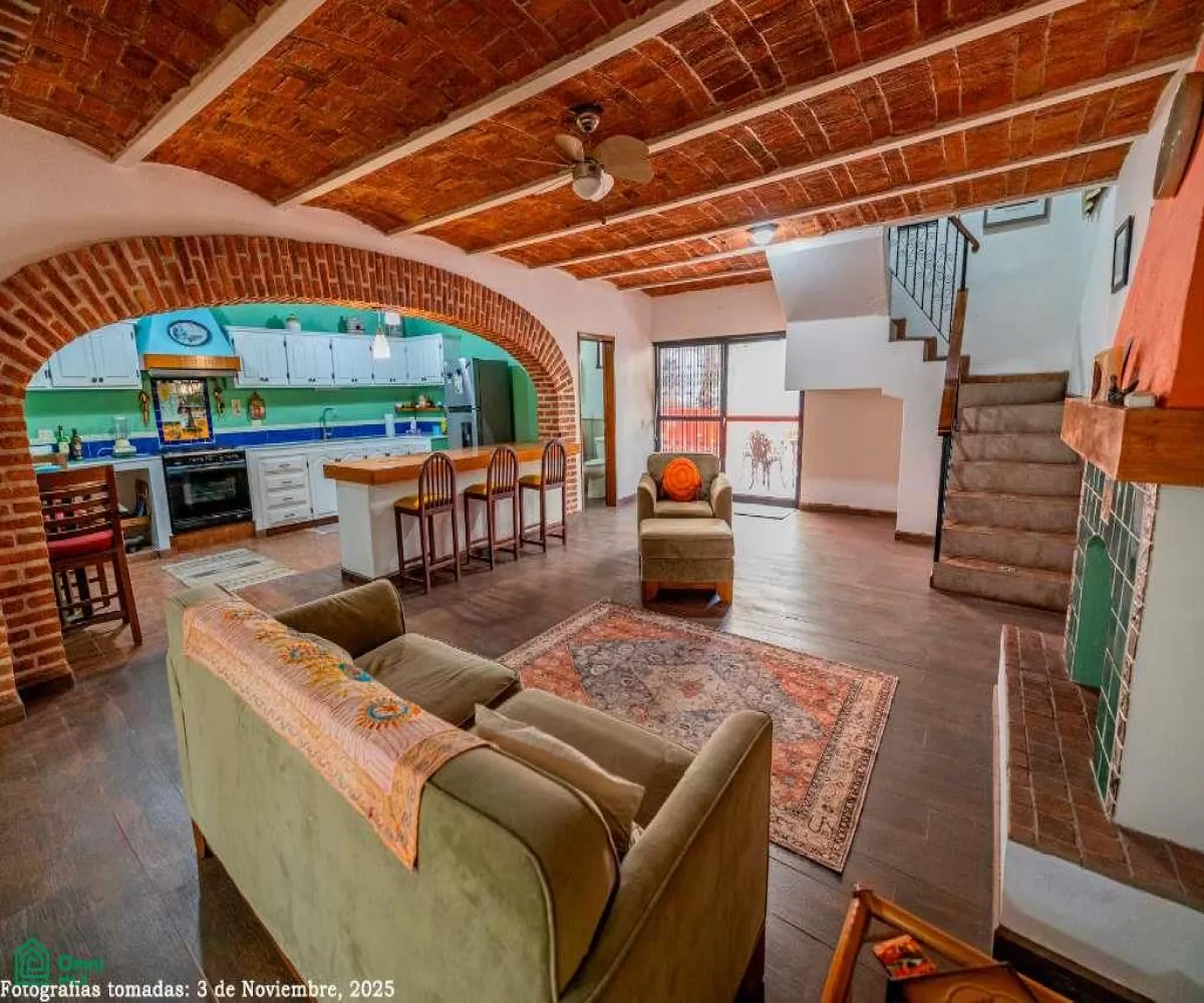 Casa En Venta,Barrio de Guadalupe,Zaragoza 717, Chapala, Jalisco 45900, 3 Habitaciones,3 Baños,Zaragoza,MX26004307M