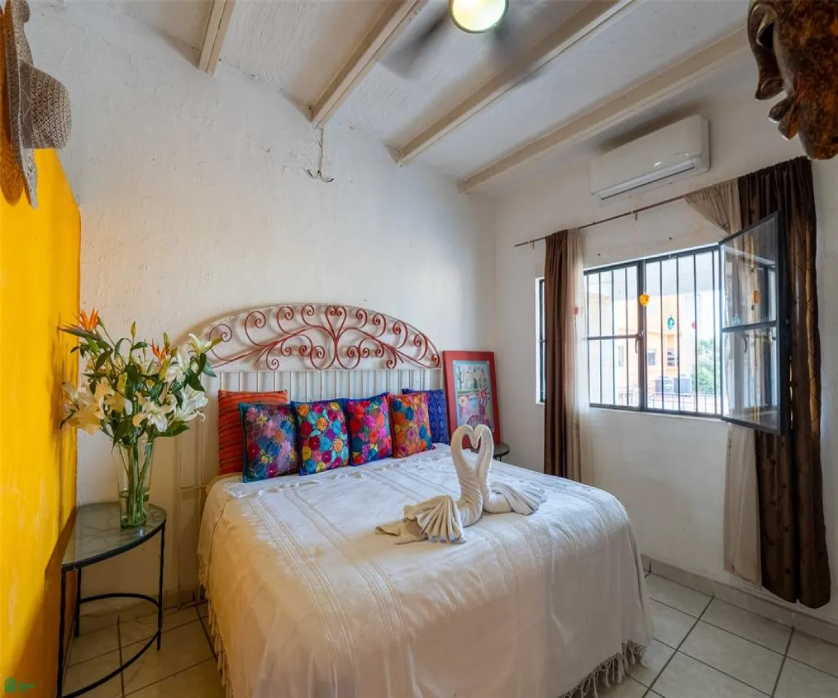 Casa En Venta,5 de Diciembre,Ecuador 1316, Puerto Vallarta, Jalisco 48350, 5 Habitaciones,2 Baños,Ecuador,MX26004311M