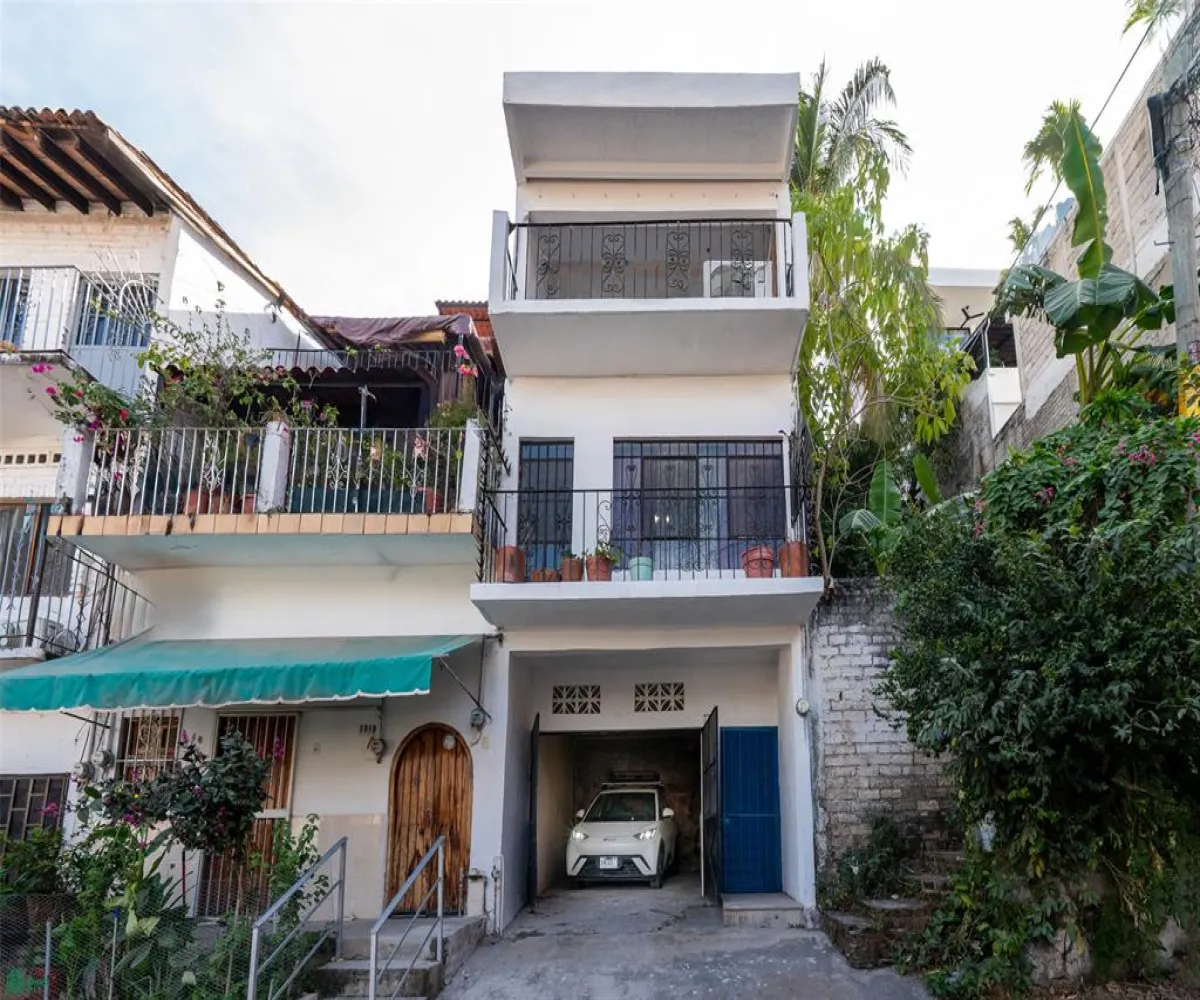 Casa En Venta,5 de Diciembre,Ecuador 1316, Puerto Vallarta, Jalisco 48350, 5 Habitaciones,2 Baños,Ecuador,MX26004311M