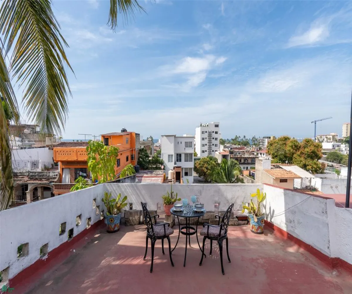 Casa En Venta,5 de Diciembre,Ecuador 1316, Puerto Vallarta, Jalisco 48350, 5 Habitaciones,2 Baños,Ecuador,MX26004311M
