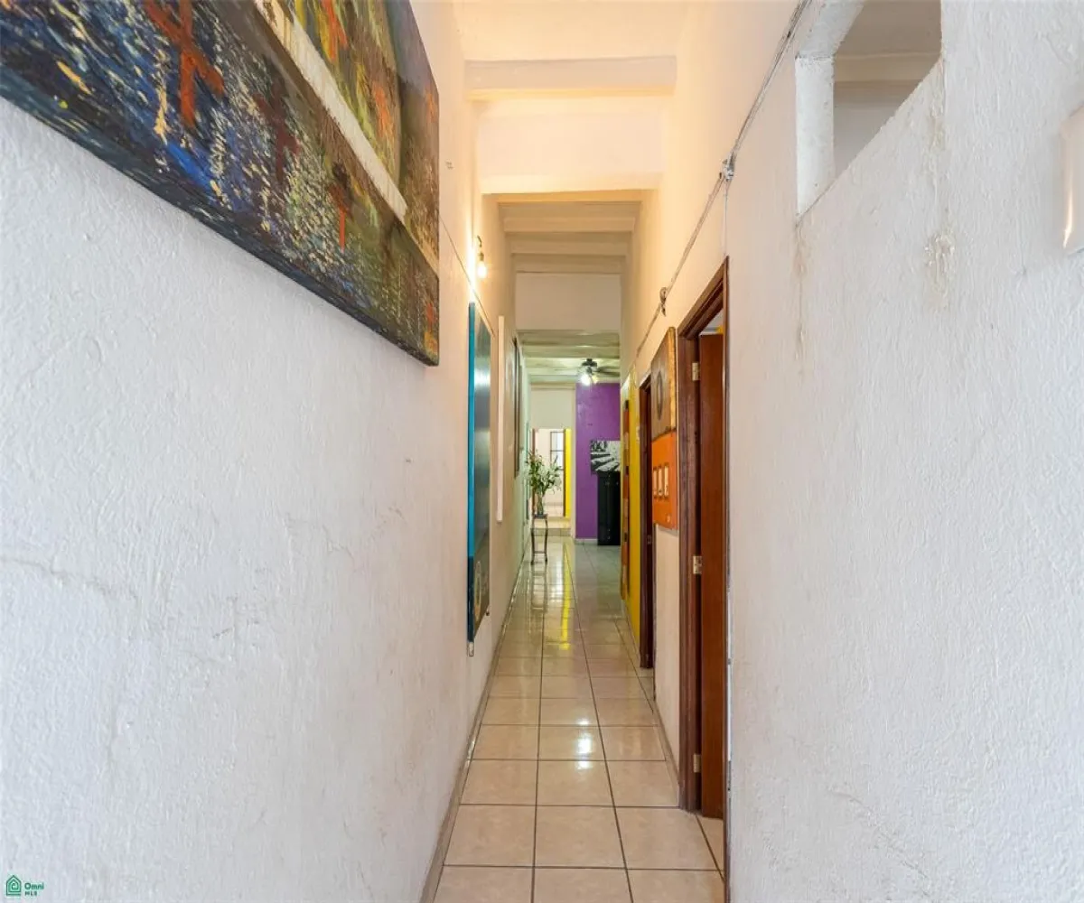 Casa En Venta,5 de Diciembre,Ecuador 1316, Puerto Vallarta, Jalisco 48350, 5 Habitaciones,2 Baños,Ecuador,MX26004311M