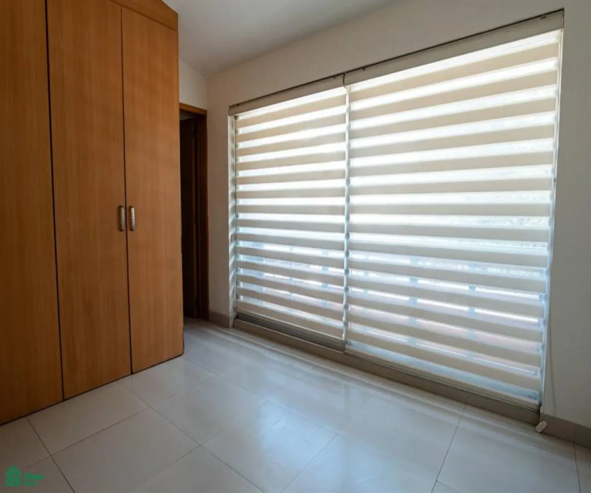 Casa En Venta,Ciudad Granja,CALZADA NORTE 33, Zapopan, Jalisco 45010, 3 Habitaciones,2 Baños,CALZADA NORTE,2,MX261073156