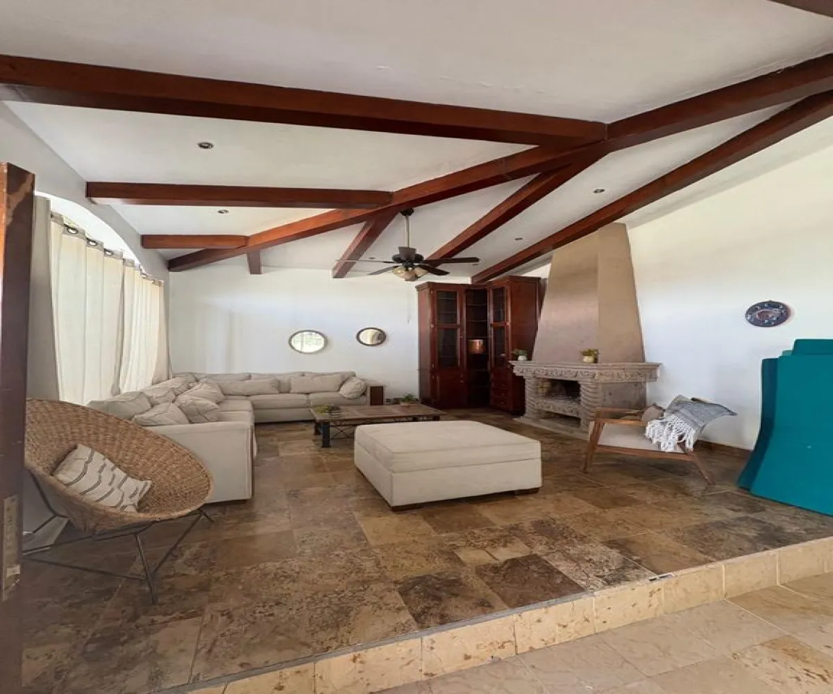 Casa En Venta,Calle Vereda de la Crisantema 145, Tlajomulco de Zúñiga, Jalisco 45641, 3 Habitaciones,2 Baños,Calle Vereda de la Crisantema,1,pccwBO0