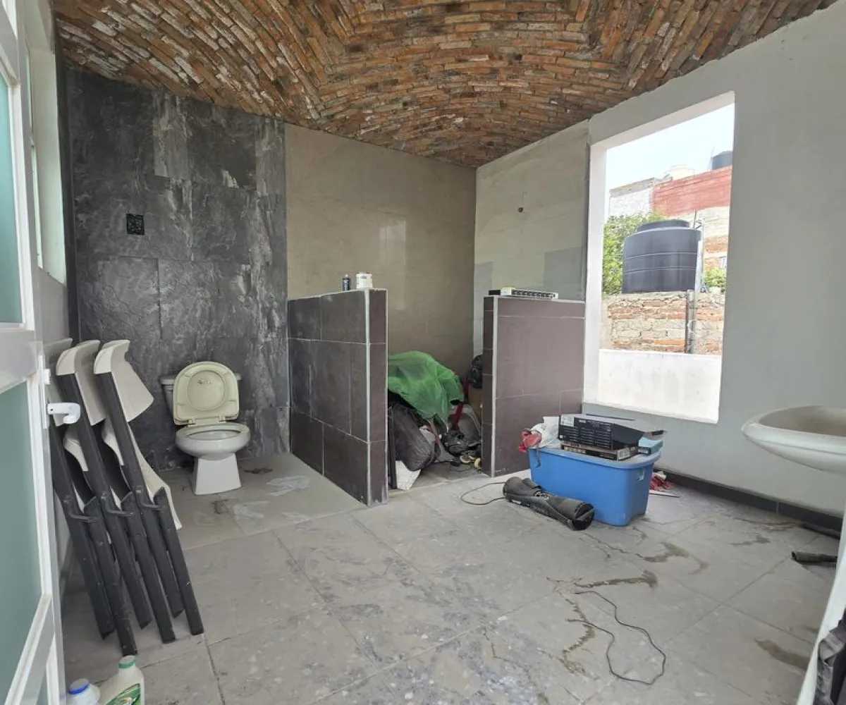 Casa En Venta,Arenales Tapatíos,Titanio 2611, Zapopan, Jalisco 45066, 3 Habitaciones,1 Baño,Titanio,1,psr1UfL