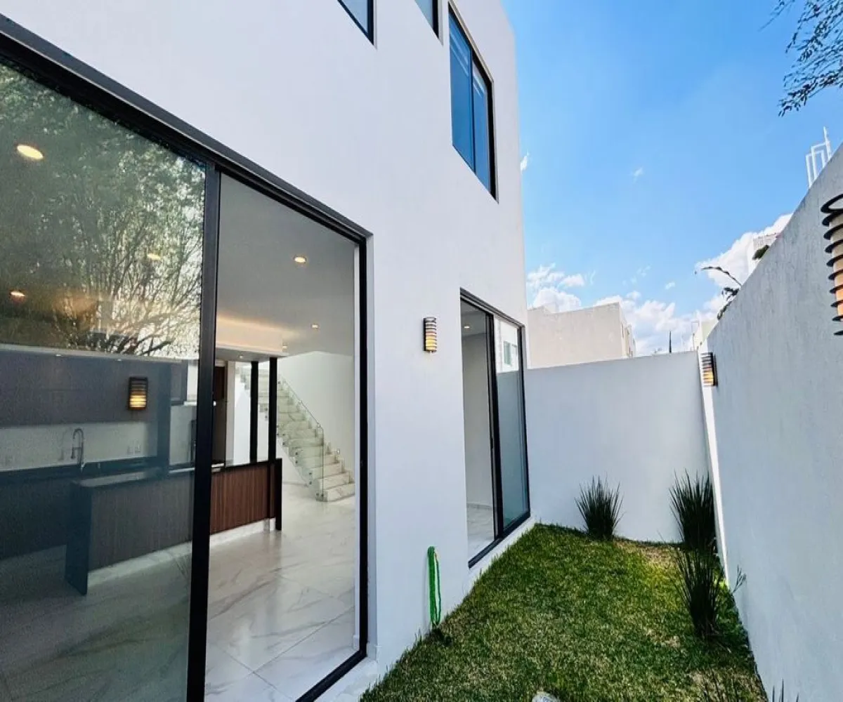 Casa En Venta,Zapopan,Paseo Solares 147 55, Zapopan, Jalisco 45134, 3 Habitaciones,5 Baños,Paseo Solares,1,pz5ByDJ