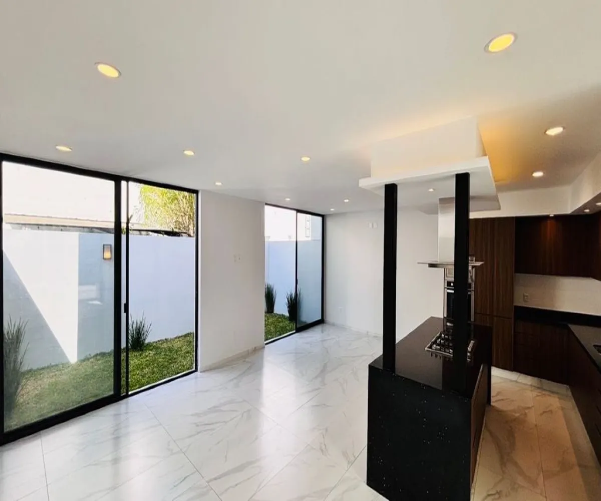 Casa En Venta,Zapopan,Paseo Solares 147 55, Zapopan, Jalisco 45134, 3 Habitaciones,5 Baños,Paseo Solares,1,pz5ByDJ